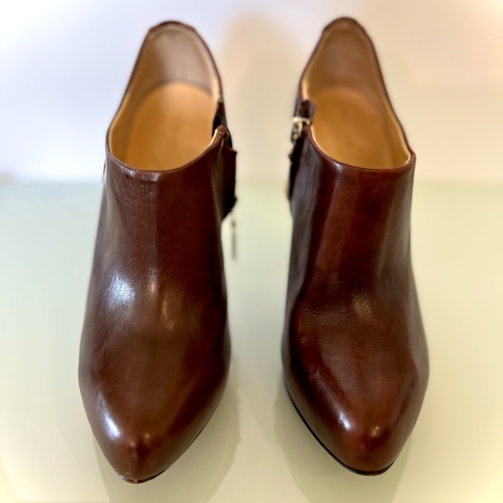 Ivanka Trump ankle boots size 7 M 4” heel